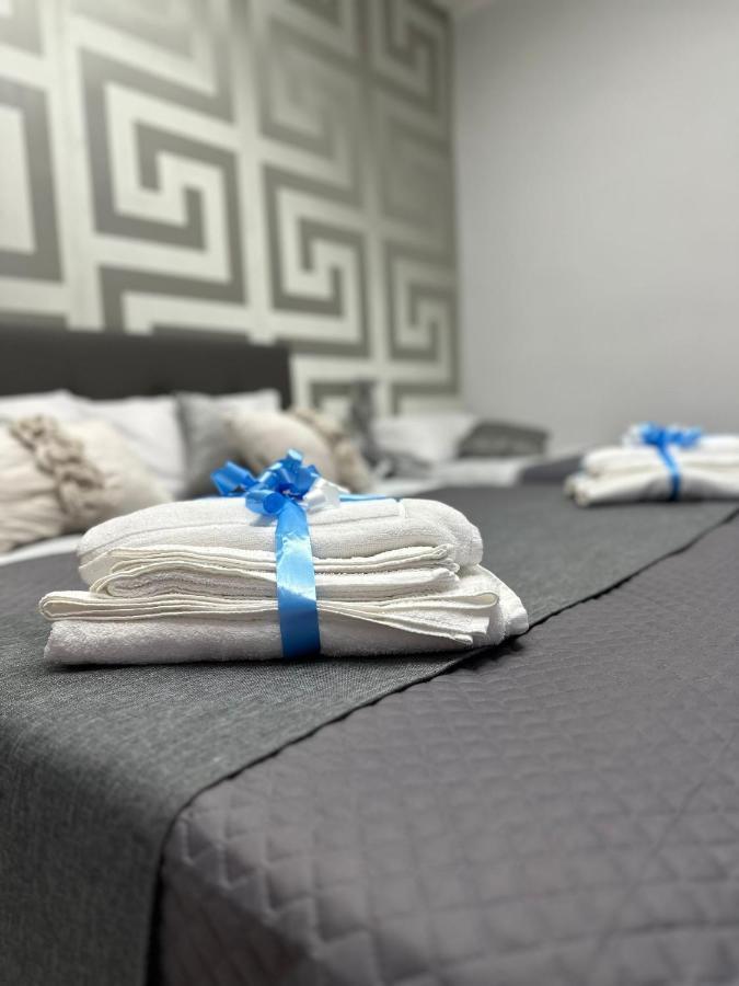 B&B Piccolo Lucio Napoli Bagian luar foto