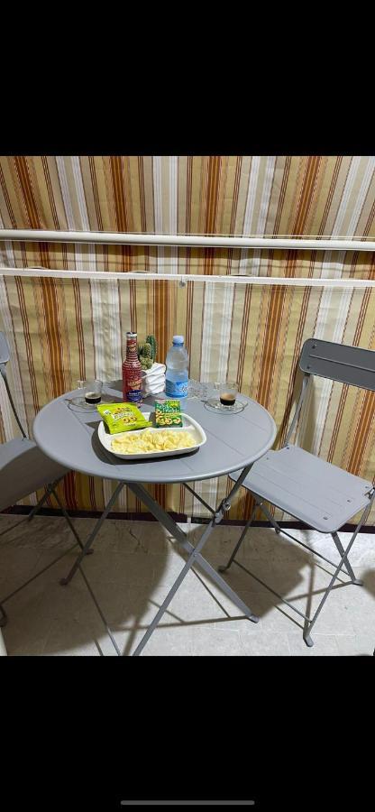 B&B Piccolo Lucio Napoli Bagian luar foto