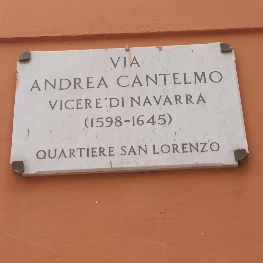 B&B Piccolo Lucio Napoli Bagian luar foto