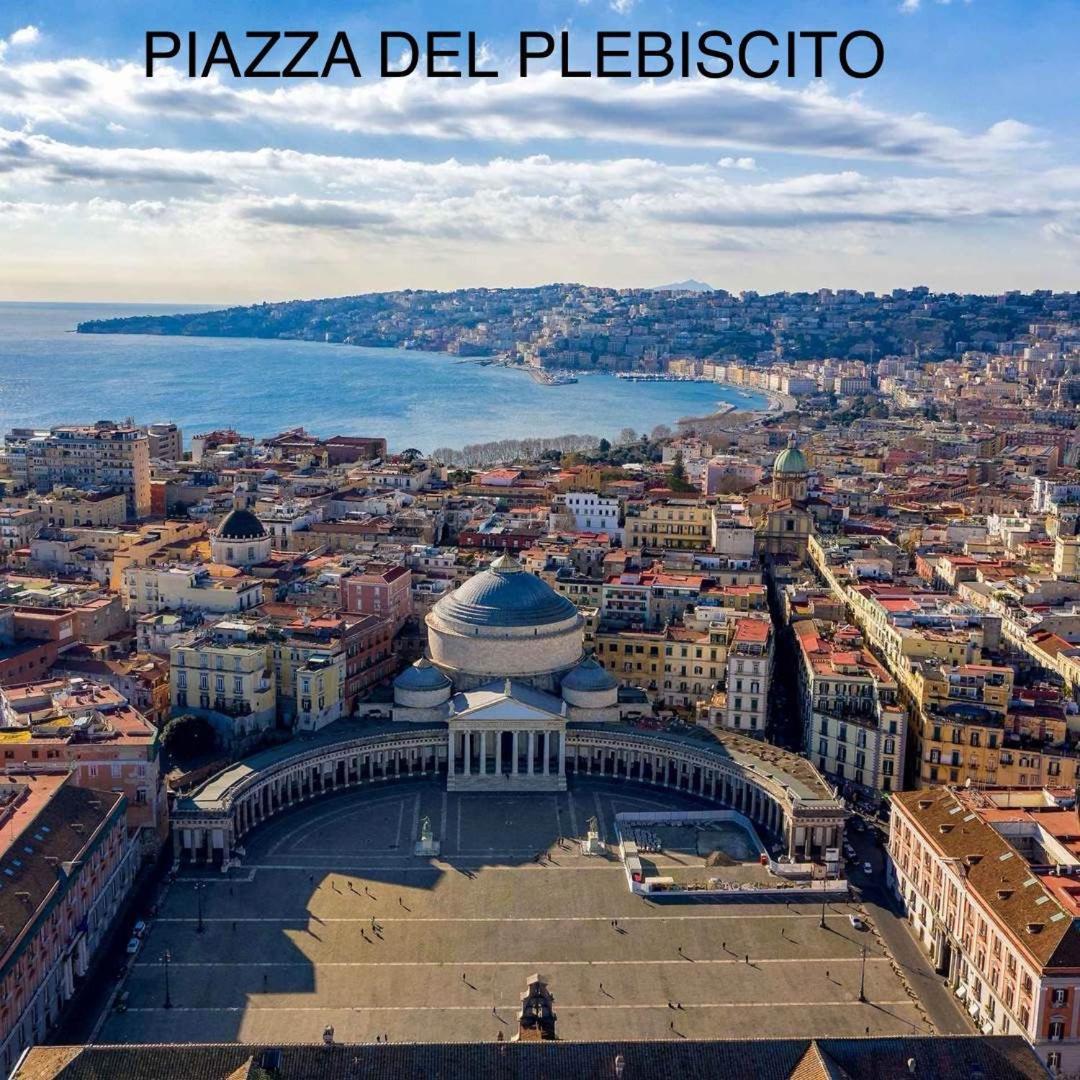 B&B Piccolo Lucio Napoli Bagian luar foto
